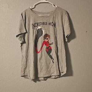 Gray Incredible Mom Short Sleeve Tee